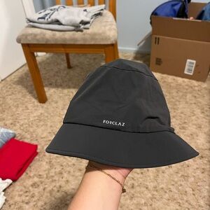 forclaz adjustable bucket hat